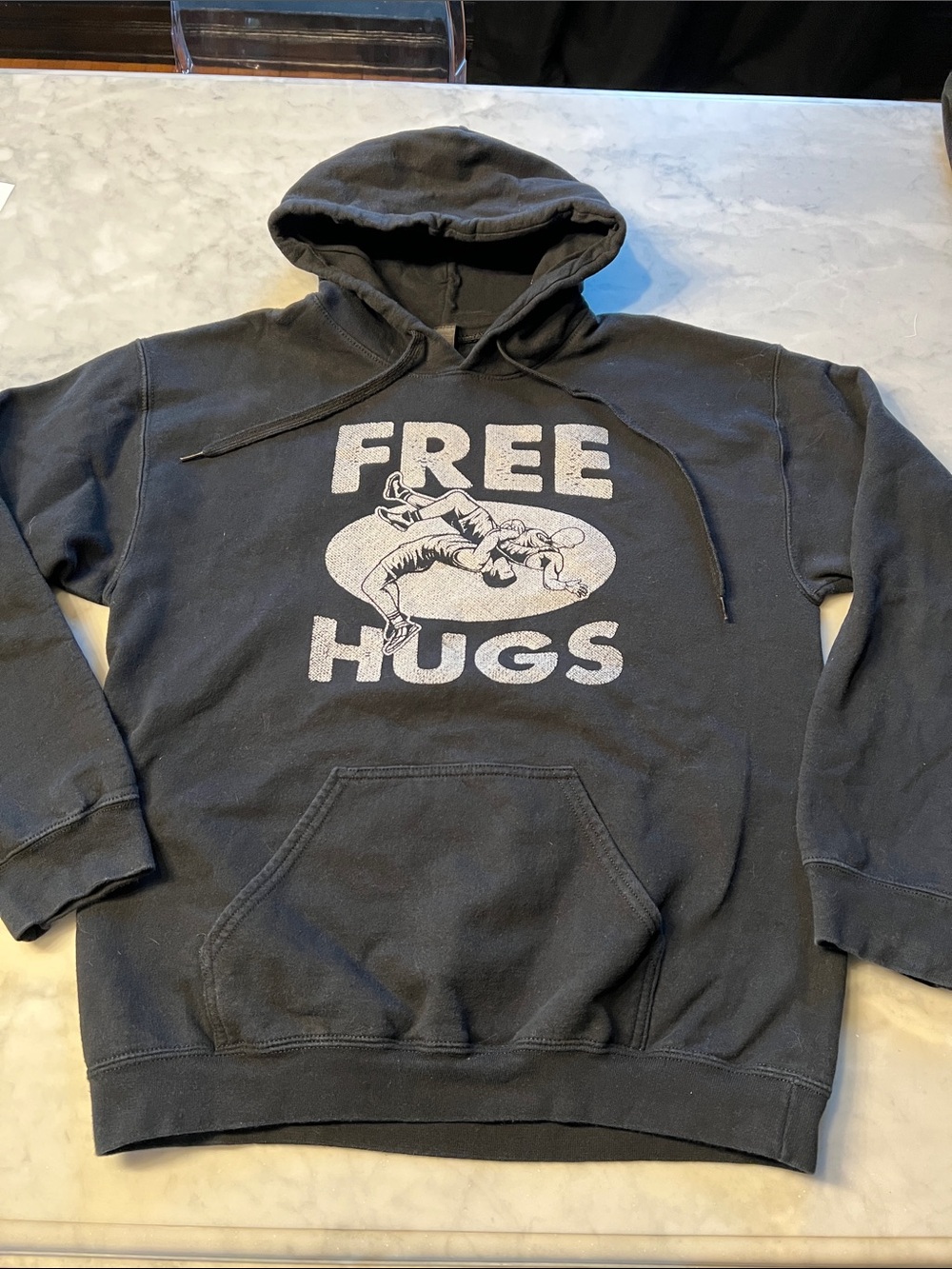 Free Hugs Wrestling pullover hoodie sweatshirt. Mens unisex medium.